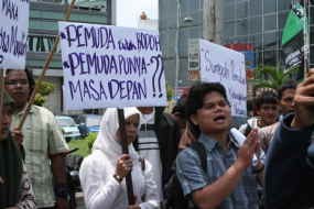 HMI Sumut Demo Peringati Hari Sumpah Pemuda