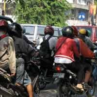 Upacara Sumpah Pemuda, Jalanan Surabaya Tersendat
