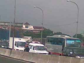 Pasupati-Pasteur Macet 3 Kilometer