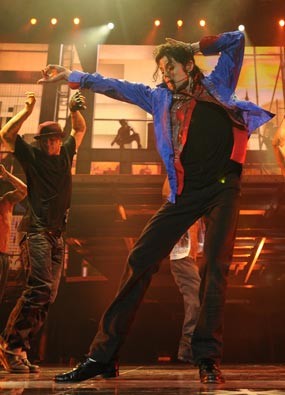 Kebangkitan Michael Jackson Disambut Dingin di Indonesia