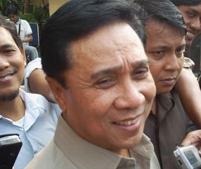 Kapolri dan Kabareskrim Tolak Komentari Penahanan Bibit & Chandra