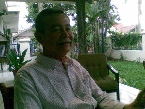 Dukung Bibit dan Chandra, Gunakan Pita Hitam di Dada Kiri 