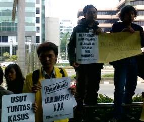 Sering Ubah Pasal untuk Bibit dan Chandra, Polisi Main Poco-poco