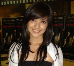 Cinta Mati, Ardhie Bakrie Belikan Nia Ramadhani Perhiasan 