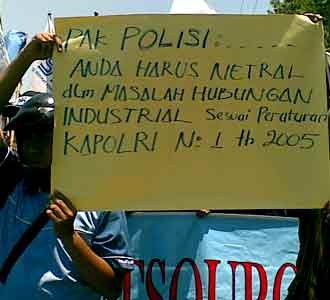 Karyawan PT DOK Tolak Outsourching