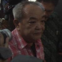 Anggodo dan Polisi Berbicara di Lantai II Kantor TVOne