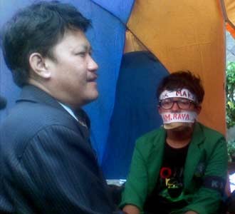 Wakil Ketua KPK Sapa Demonstran