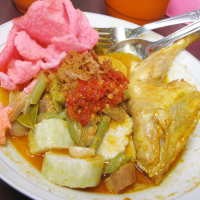 Amboi Lezatnya... Katupe Sayur Pariaman!