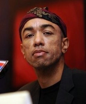 Ayah Obama Sering Mukul Istri & Anak