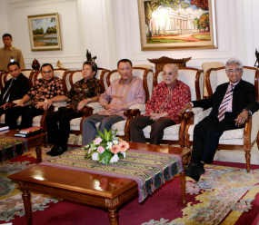 Tim 8 Diminta Tak Mundur, Masih Banyak yang Bisa Dilakukan 