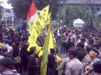 KPK vs Polri Saling Tusuk