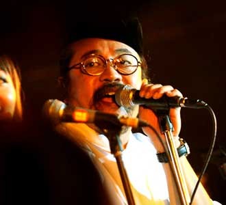 Sinten Remen dan Butet Bicara Buaya