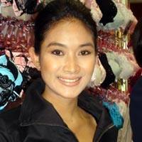 Happy Salma: Kasus Cicak Vs Buaya Kayak Sinetron
