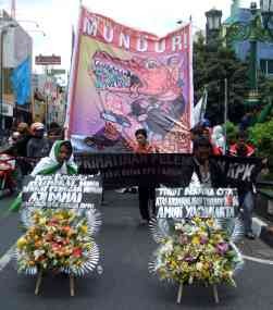 Massa Pro dan Kontra KPK Serbu Malioboro Yogya