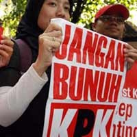  Harus Royal Beri Uang & HP pada Penyidik