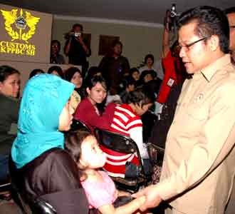 Cak Imin Sambut TKI Bermasalah