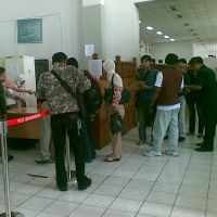 Kantor Pos Besar Bandung Diserbu Seratusan CPNS