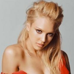 Jessica Alba Tak Pernah Merasa Seksi