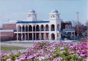 AS Akan Sita Empat Masjid Terkait Iran