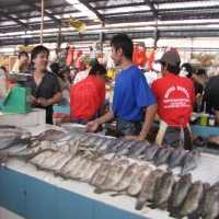Jajan dan Belanja Seru di Pasar Modern