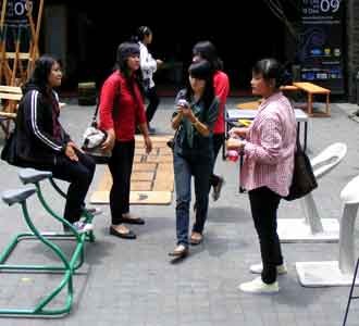 Populerkan Ruang Publik Lewat Furniture