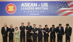 Obama Bisikkan PM Myanmar untuk Bebaskan Suu Kyi