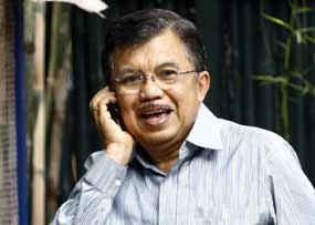 Insiden Pelemparan Batu Jadi Pengalaman Spesial JK dan Paspampres