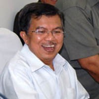 Insiden Pelemparan Batu Jadi Pengalaman Spesial JK dan Paspampres
