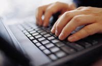 Kiat Bersuara Aman di Internet