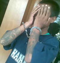 Uhe Dihujam Sangkur Komando