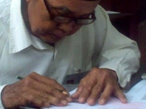 Kakek 81 Tahun Jadi Peserta Ujian SD 