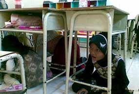 Panik dan Sedih Warnai Simulasi Gempa di SD Al-Azhar 