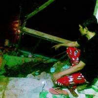 Penghuni dan Tetangga Mengungsi