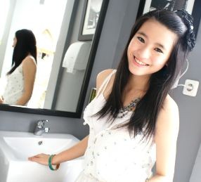 Jane Aprilia Sapa Dunia Musik Lewat Lagu Rindu