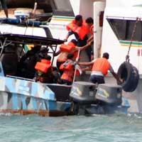Kapal Karam di Kedalaman 32 M, Diduga Masih Ada Penumpang Terjebak