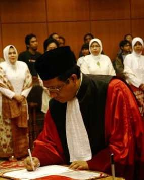 Mahfud: Ada Distrust Masyarakat Mengarah ke Presiden