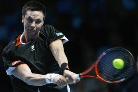 Debut Manis Sang Pengganti 