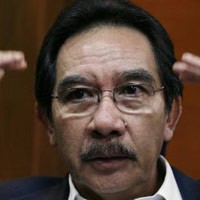 Antasari Ucapkan Selamat kepada Chandra & Bibit