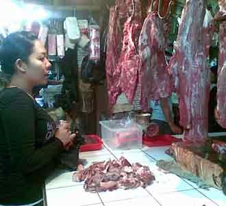 Pasar Daging Pasca Idul Adha