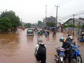 Menko Kesra Minta Aparat Mulai Siaga Banjir
