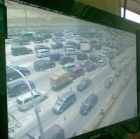 Gerbang Tol Padalarang Barat Antre 10 Kilometer