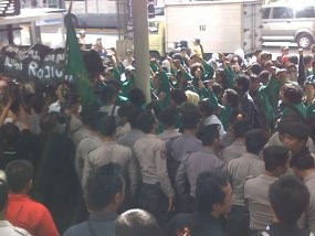 Demo Mahasiswa Unas di KPK Ricuh