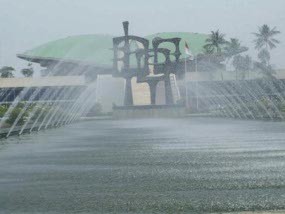 Polisi Tangkap Pria Bawa 3 Molotov di Depan DPR 