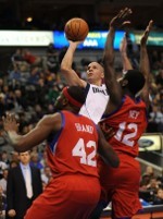 Sengit, Mavericks Atasi Sixers