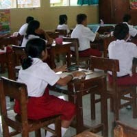 Bukan Zamannya Lagi Pelajar Berbaris di Jalan Sambut Pejabat
