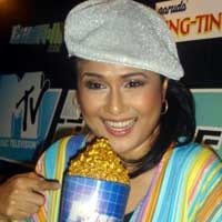 Ria Irawan Nggak Gengsi Jadi Pedagang Pecel