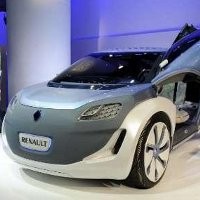 Renault Diprotes Kaum Ibu