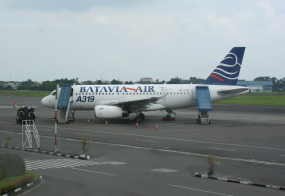  Batavia Air Rusak Mesin Jelang Take Off, Ada Asap dari Ekor Pesawat
