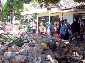 Cegak Amuk Massa, Keluarga Ustadz Sukardi Diamankan