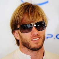 Heidfeld Impikan Mercedes GP